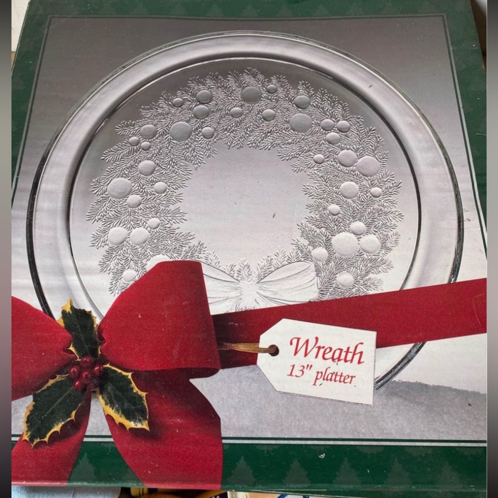 Vintage Indiana Glass Wreath 13" Platter in Box
